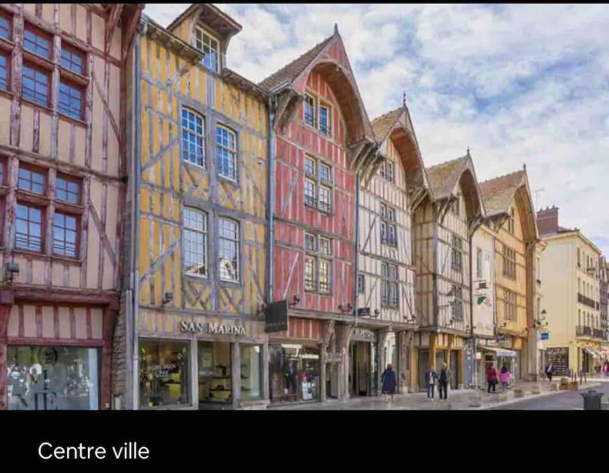 Superbe T2 De Caractere Au Centre Classe 3 Etoiles Troyes Eksteriør bilde