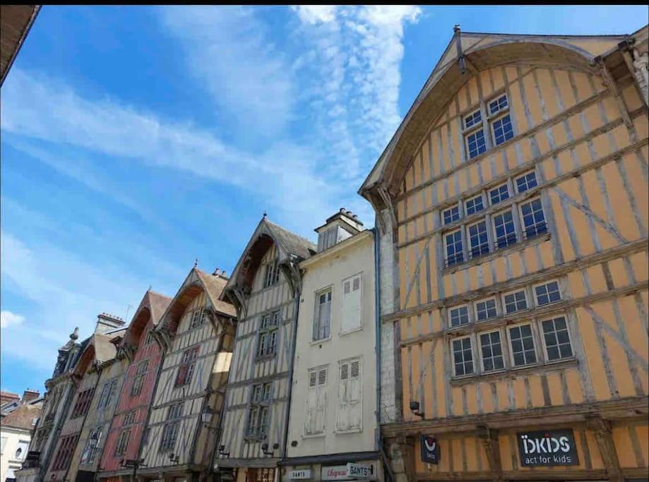 Superbe T2 De Caractere Au Centre Classe 3 Etoiles Troyes Eksteriør bilde